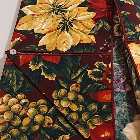 Hallmark Table Runner 72" - Picture 3 of 8